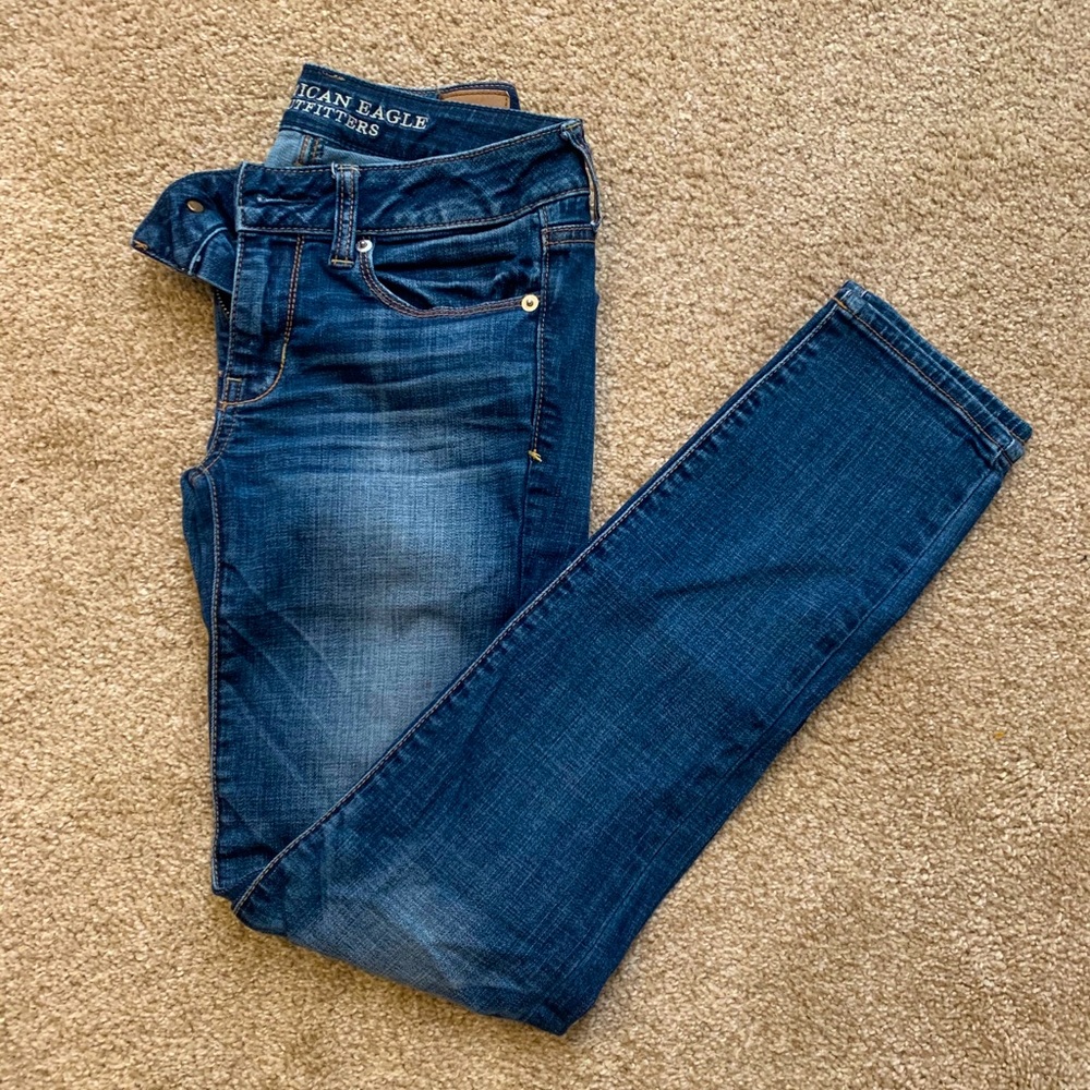 AE medium wash straight jeans